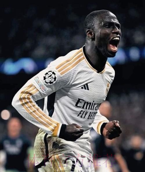 马卡:约罗加盟曼联后 皇马首要任务是续约门迪 马卡:约罗加盟曼联后 皇马首要任务是续约门迪